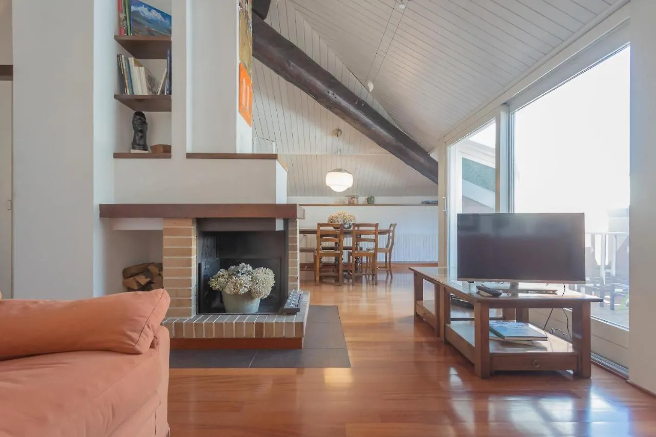 La Mansarda By Rent All Como Italy